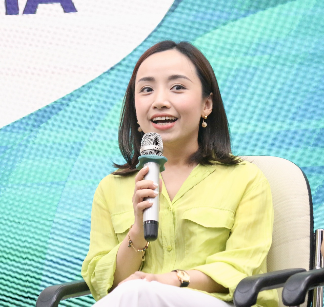 Yến Lê